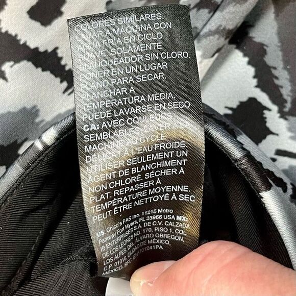 Chico’s Zenergy Gray Black Marble So Slimming Activewear Leggings 2 12/14 - Picture 9 of 10